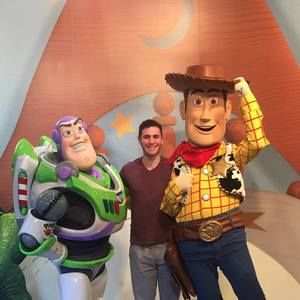 Meet your Posher, Victor